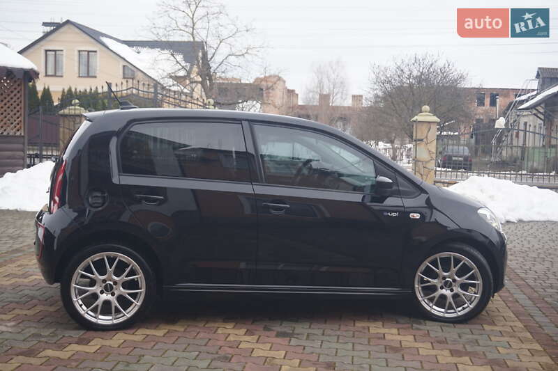 Хэтчбек Volkswagen e-Up 2014 в Самборе