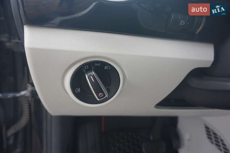 Хэтчбек Volkswagen e-Up 2014 в Самборе