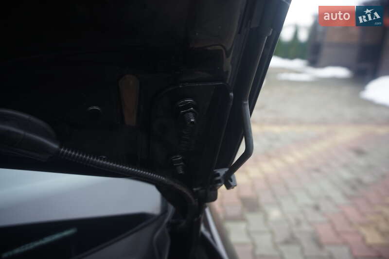 Хэтчбек Volkswagen e-Up 2014 в Самборе