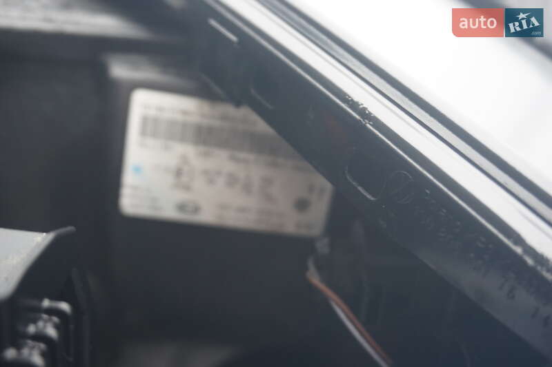 Хэтчбек Volkswagen e-Up 2014 в Самборе