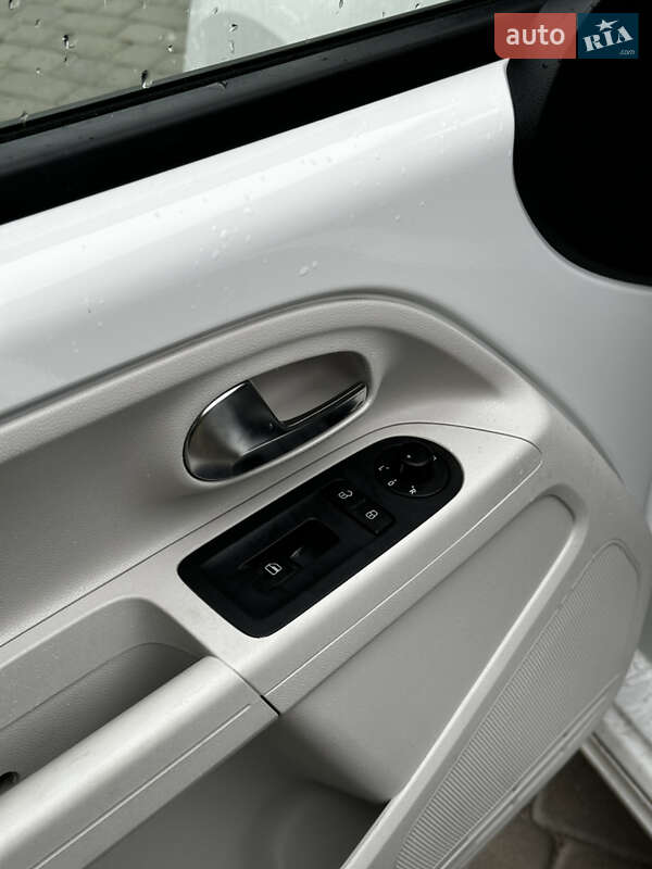 Хэтчбек Volkswagen e-Up 2013 в Львове фото 5 Хэтчбек Volkswagen e-Up 2013 в Львове