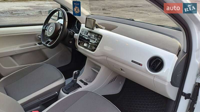 Хэтчбек Volkswagen e-Up 2013 в Звягеле фото 11 Хэтчбек Volkswagen e-Up 2013 в Звягеле