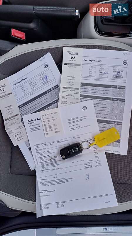 Хэтчбек Volkswagen e-Up 2013 в Звягеле фото 18 Хэтчбек Volkswagen e-Up 2013 в Звягеле