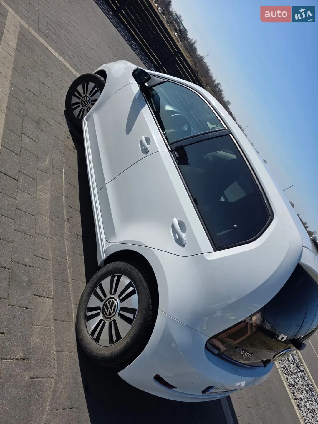 2020 Volkswagen up! - мініатюра 12