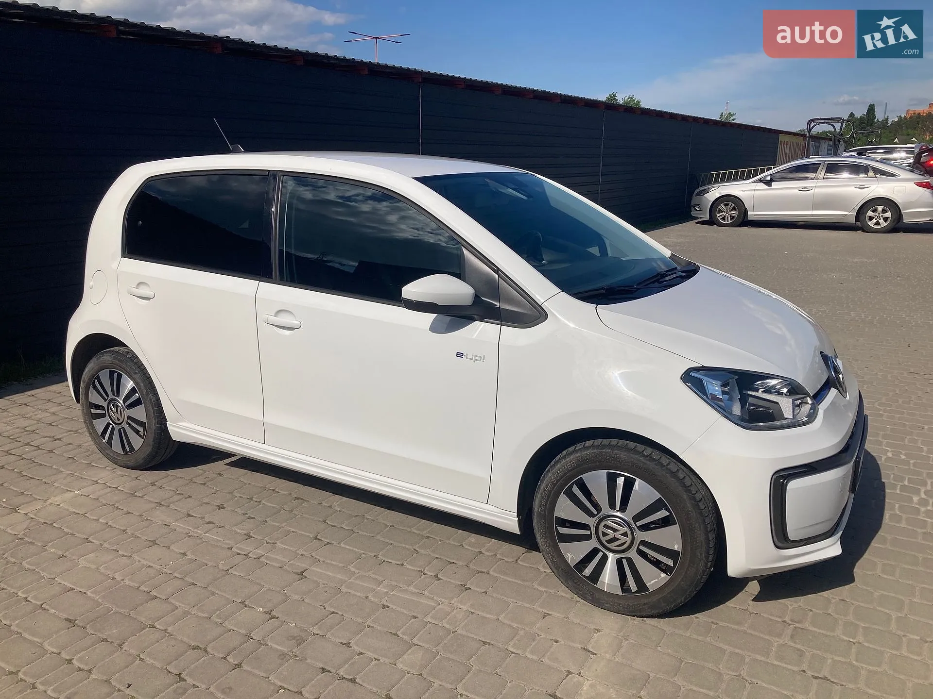 2017 Volkswagen up! - мініатюра 3