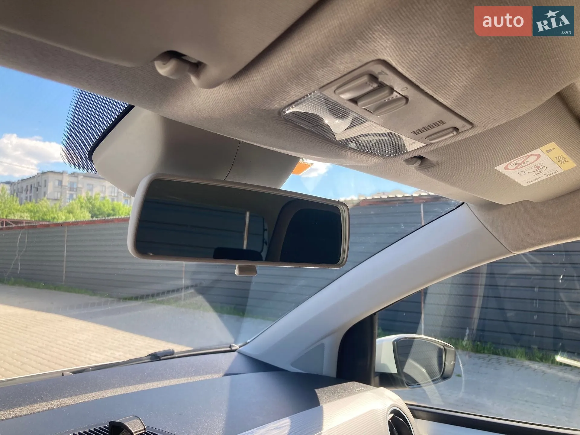 2017 Volkswagen up! - мініатюра 47