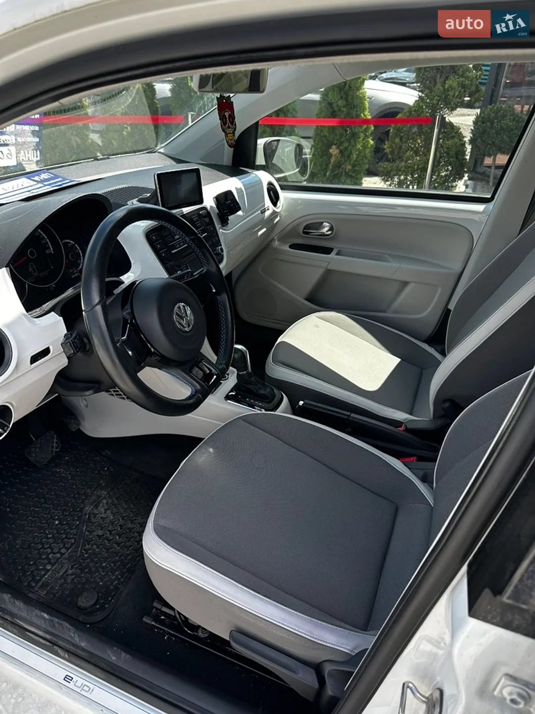 2013 Volkswagen up! - мініатюра 21