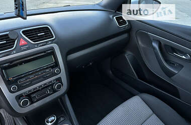 Кабриолет Volkswagen Eos 2010 в 