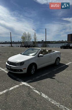 Кабриолет Volkswagen Eos 2011 в 