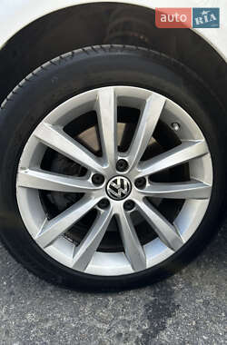 Кабриолет Volkswagen Eos 2011 в 