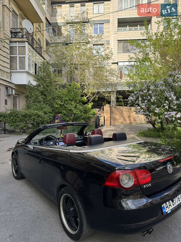 Кабриолет Volkswagen Eos 2008 в Киеве