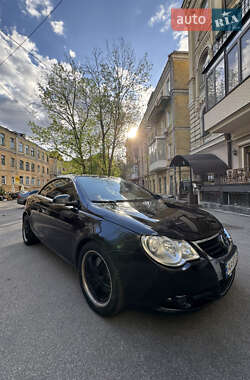 Кабриолет Volkswagen Eos 2008 в 
