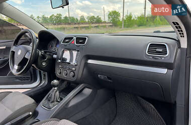 Кабриолет Volkswagen Eos 2006 в 