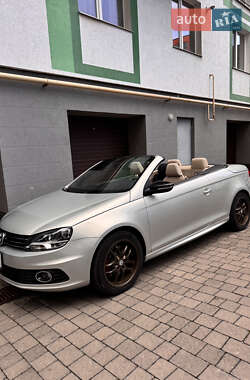 Кабріолет Volkswagen Eos 2012 в 