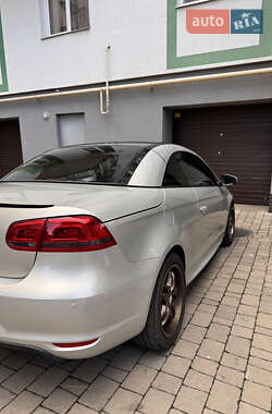 Кабріолет Volkswagen Eos 2012 в 