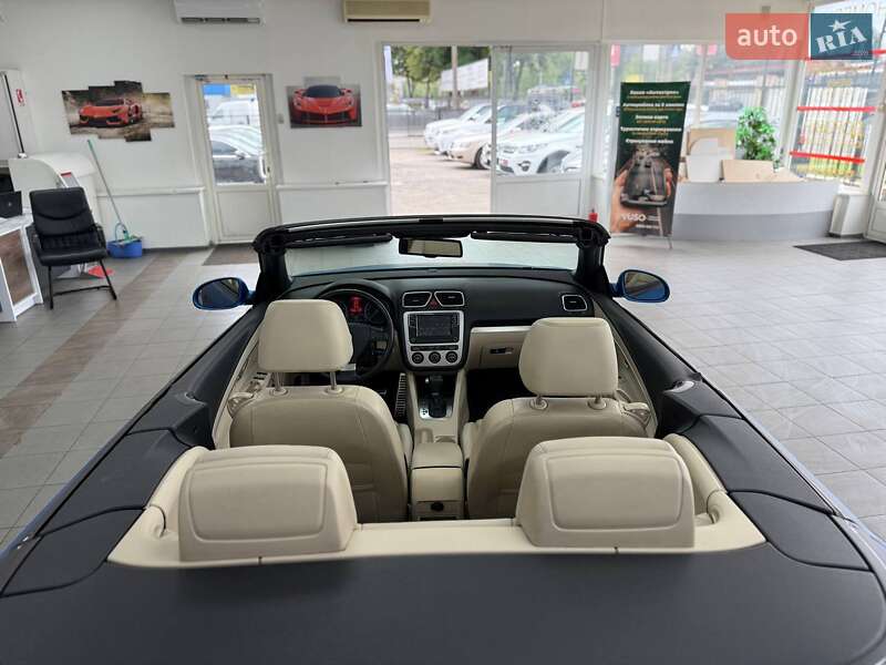 Кабриолет Volkswagen Eos 2008 в Киеве