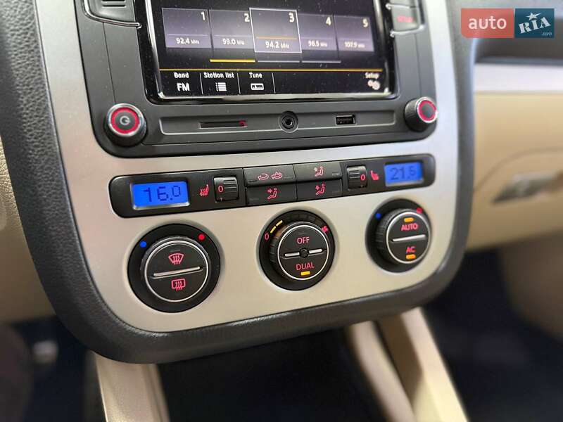 Кабриолет Volkswagen Eos 2008 в Киеве