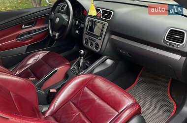 Кабриолет Volkswagen Eos 2006 в 
