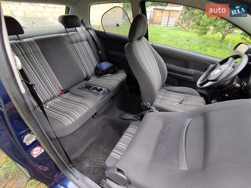 Хетчбек Volkswagen Fox 2006 в Любашівці