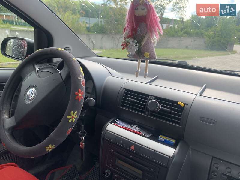 Хэтчбек Volkswagen Fox 2006 в Изяславе