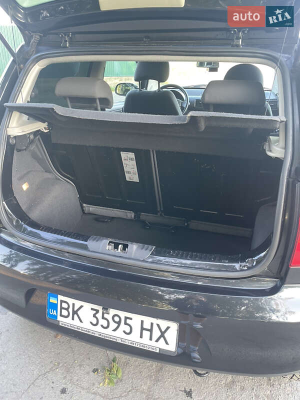 Хетчбек Volkswagen Fox 2006 в Дубні