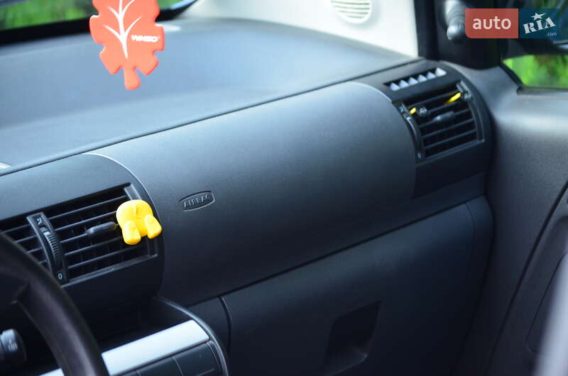 Хэтчбек Volkswagen Fox 2005 в Хусте