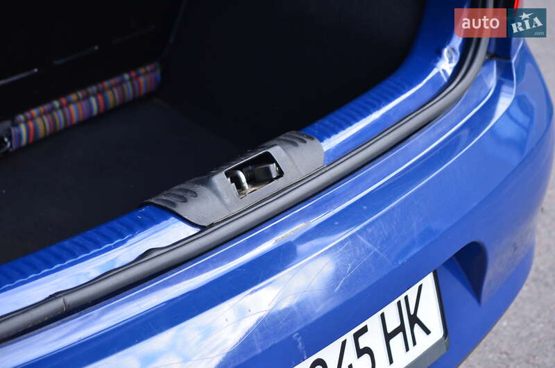 Хэтчбек Volkswagen Fox 2005 в Хусте