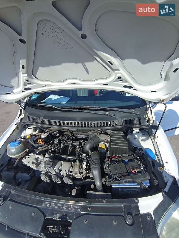 Хэтчбек Volkswagen Fox 2010 в Ровно