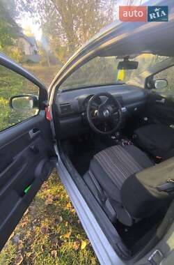 Хэтчбек Volkswagen Fox 2005 в 