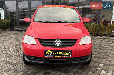 Хэтчбек Volkswagen Fox 2005 в  фото 2 Хэтчбек Volkswagen Fox 2005 в