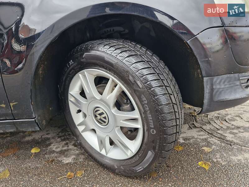 Хетчбек Volkswagen Fox 2006 в Києві фото 15 Хетчбек Volkswagen Fox 2006 в Києві