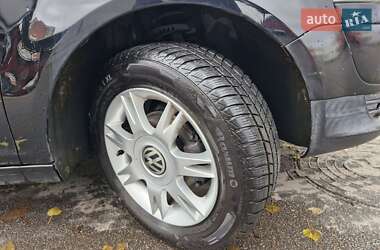 Хэтчбек Volkswagen Fox 2006 в  фото 15 Хэтчбек Volkswagen Fox 2006 в