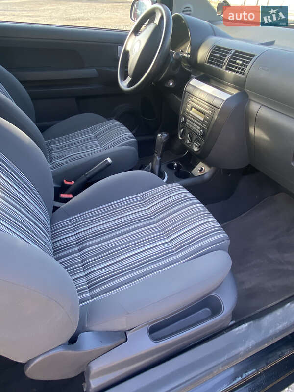 Хэтчбек Volkswagen Fox 2008 в Львове фото 6 Хэтчбек Volkswagen Fox 2008 в Львове