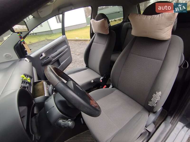 Хэтчбек Volkswagen Fox 2011 в Луцке фото 19 Хэтчбек Volkswagen Fox 2011 в Луцке