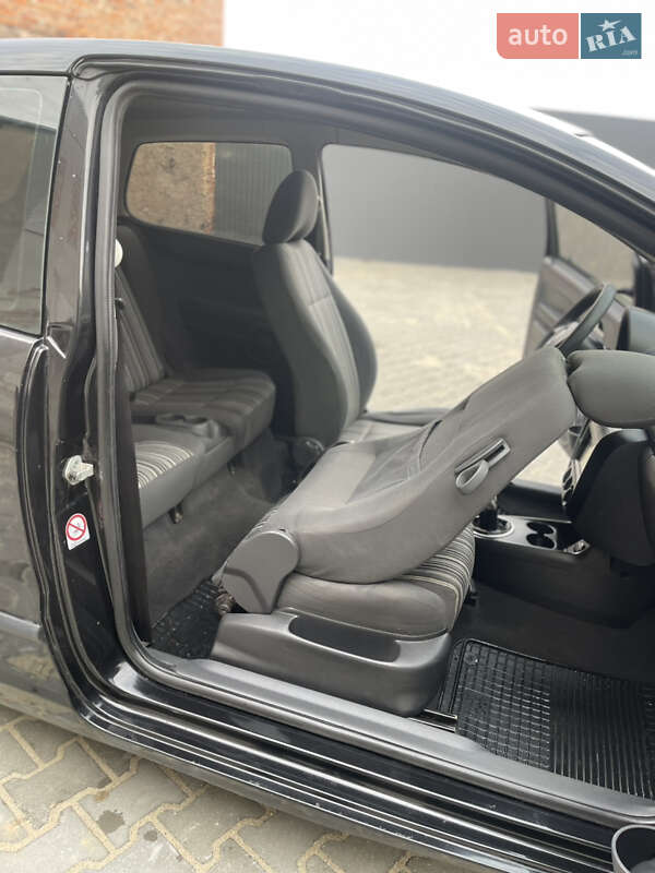Хэтчбек Volkswagen Fox 2005 в Тернополе