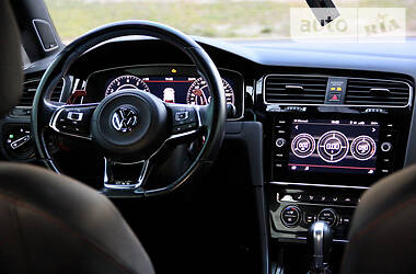 Хетчбек Volkswagen Gol 2015 в 