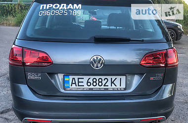 Універсал Volkswagen Golf Alltrack 2016 в Дніпрі