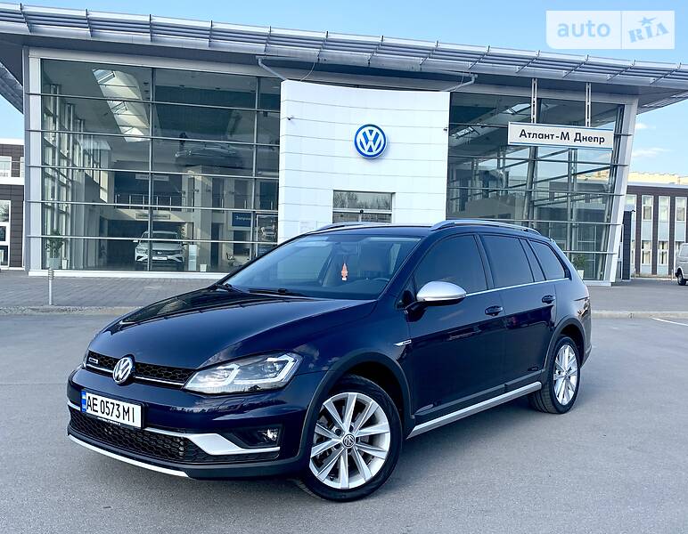 Універсал Volkswagen Golf Alltrack 2017 в Дніпрі