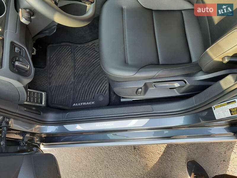 Универсал Volkswagen Golf Alltrack 2018 в Львове