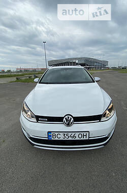 Універсал Volkswagen Golf Alltrack 2017 в Львові