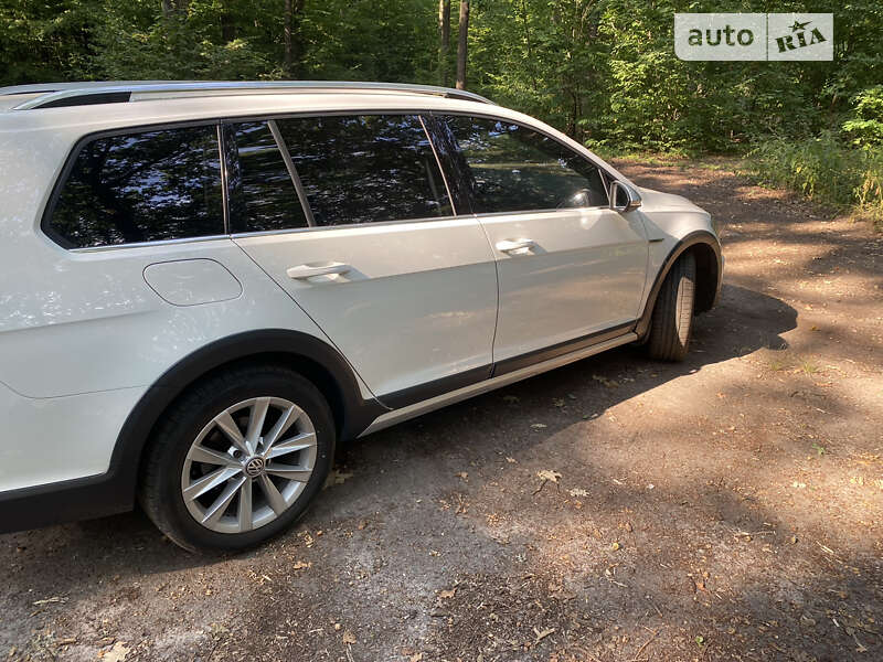 Универсал Volkswagen Golf Alltrack 2018 в Житомире
