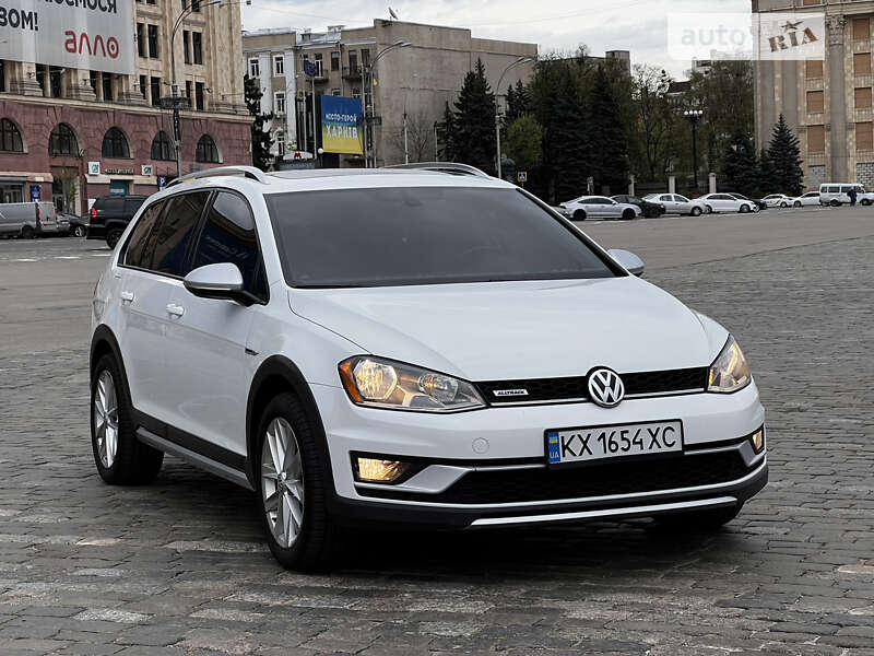 Універсал Volkswagen Golf Alltrack 2016 в Харкові