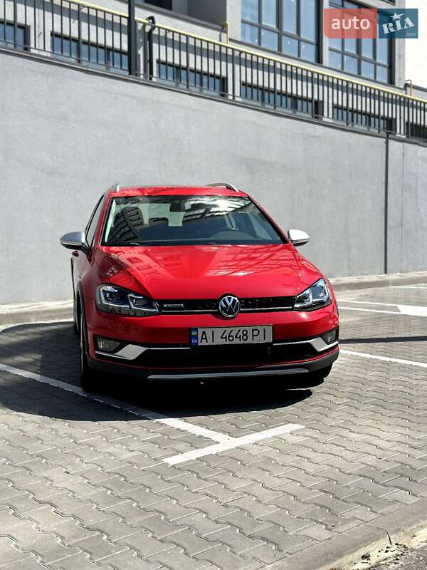 Універсал Volkswagen Golf Alltrack 2016 в Фастові