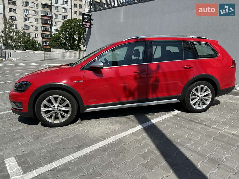 Універсал Volkswagen Golf Alltrack 2016 в Фастові
