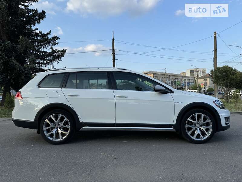 Універсал Volkswagen Golf Alltrack 2018 в Вінниці