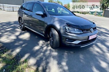 Універсал Volkswagen Golf Alltrack 2016 в Млиніві