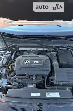 Универсал Volkswagen Golf Alltrack 2017 в Львове