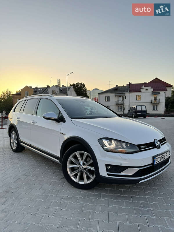 Универсал Volkswagen Golf Alltrack 2016 в Львове