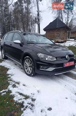 Универсал Volkswagen Golf Alltrack 2017 в Каменке-Бугской