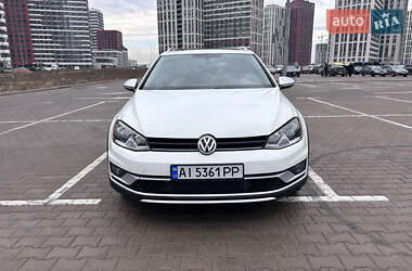 Універсал Volkswagen Golf Alltrack 2017 в Києві